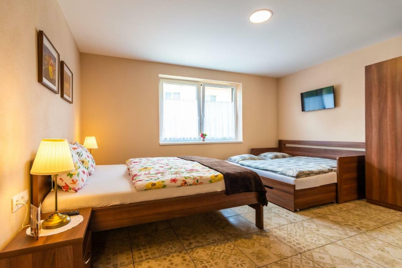 Villa Ephelia Dunajská Streda Dış mekan fotoğraf