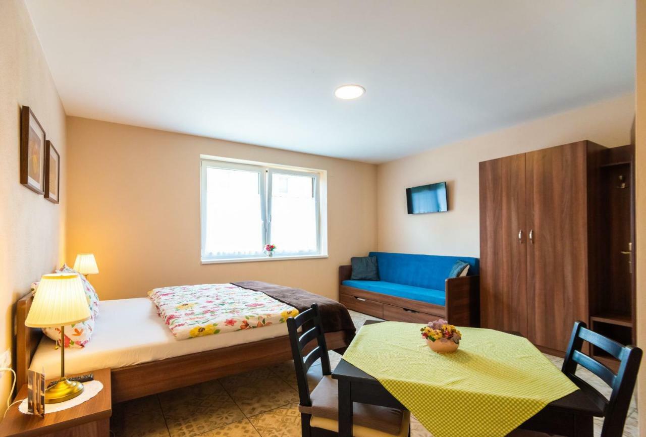 Villa Ephelia Dunajská Streda Dış mekan fotoğraf