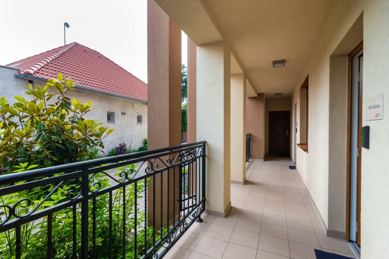 Villa Ephelia Dunajská Streda Dış mekan fotoğraf